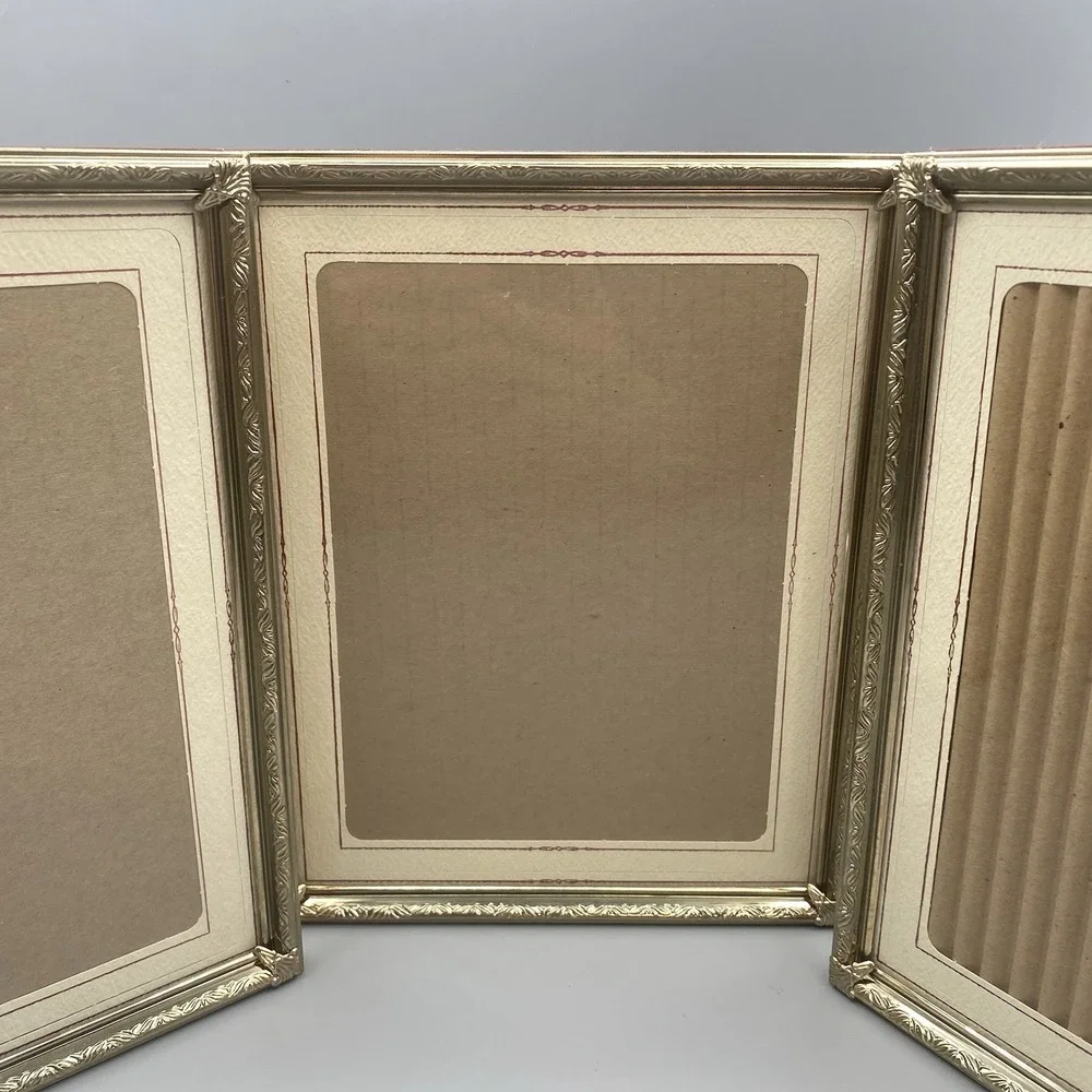 Mid Century Brass Tri-Fold Hinged Frame 8 X 10 Ornate‎ Fold Flat Hinges Etched
